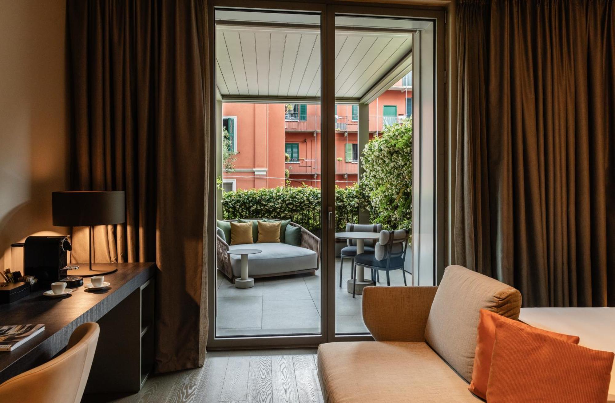 Deluxe Double Room Balcony,1769915645:JPEG
